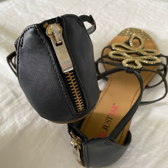 Black and Gold Ornate Sandals - Picture 6 of 6